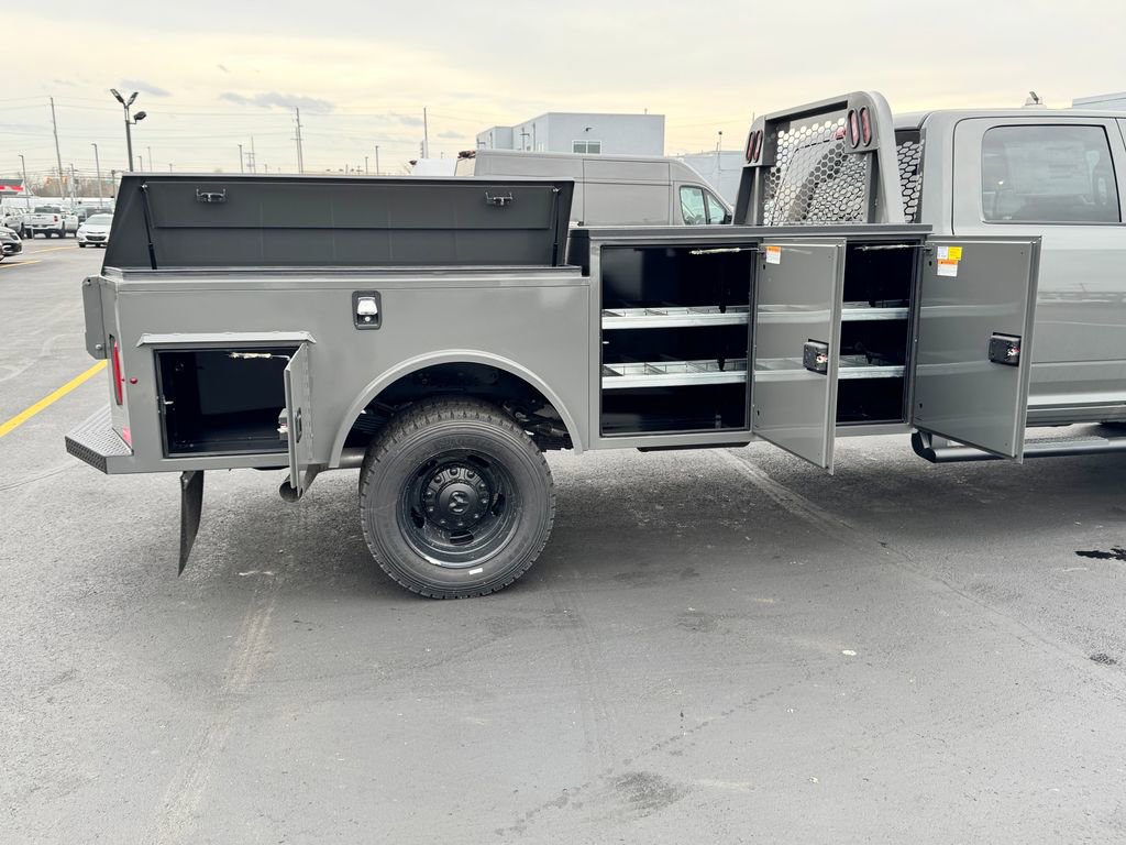 New 2026 RAM 5500 Tradesman AWD/4WD image 11