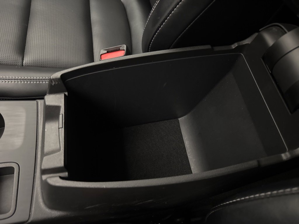 Used 2024 Ford Escape Platinum image 39