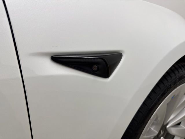 Used 2021 Tesla Model 3 Standard Range Plus image 13