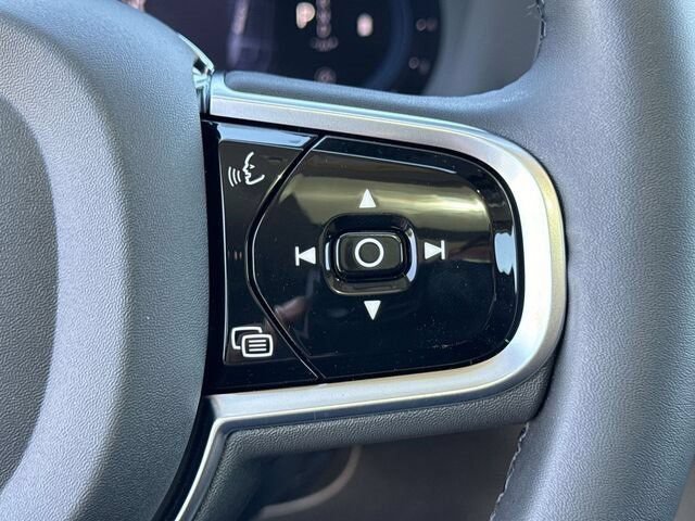 New 2024 Volvo XC90 B6 Ultimate w/ Protection Package Premier AWD/4WD image 10