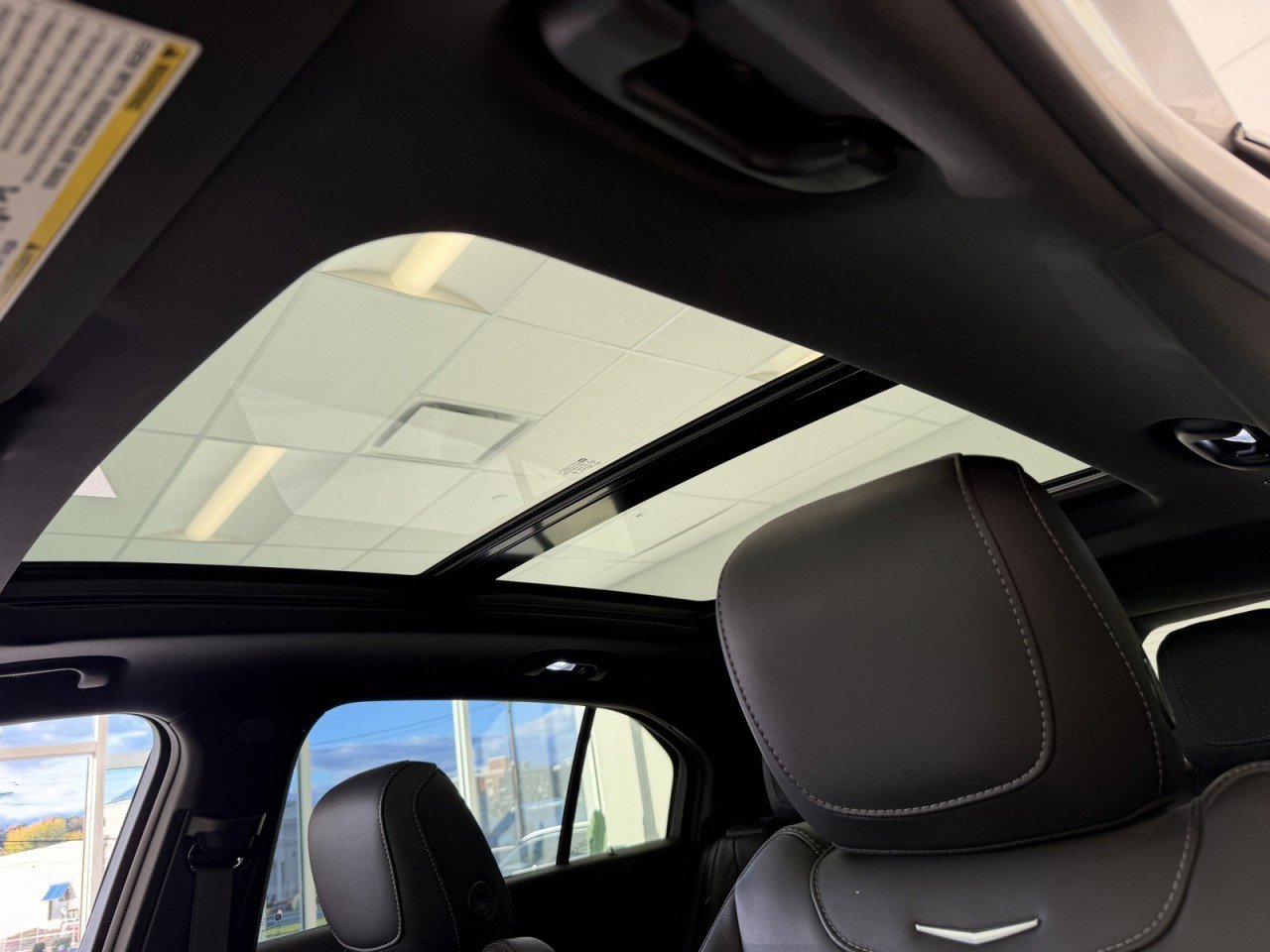 Used 2019 Cadillac XT4 Premium Luxury image 30