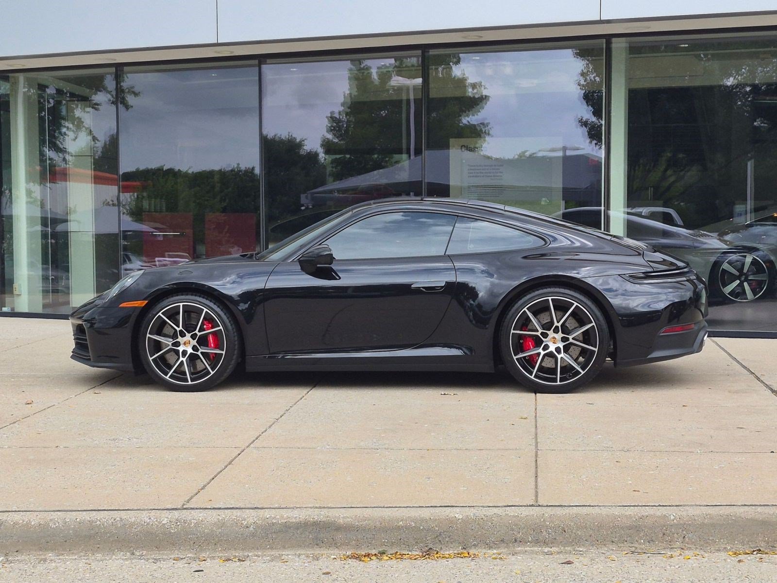 Certified 2026 Porsche 911 Carrera 4S AWD/4WD image 2