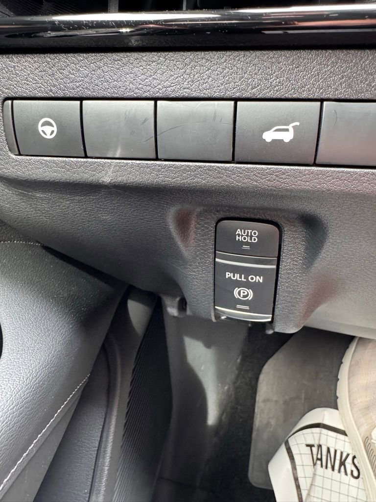 Used 2025 Nissan Murano SV AWD/4WD image 25