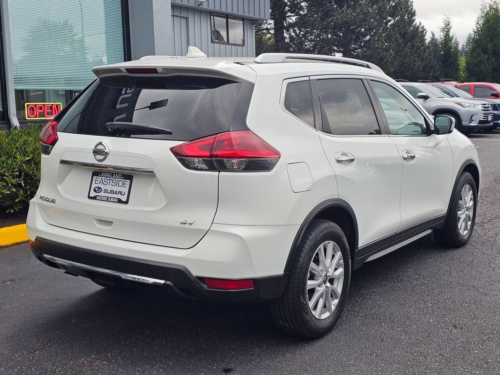 Used 2018 Nissan Rogue SV FWD image 7