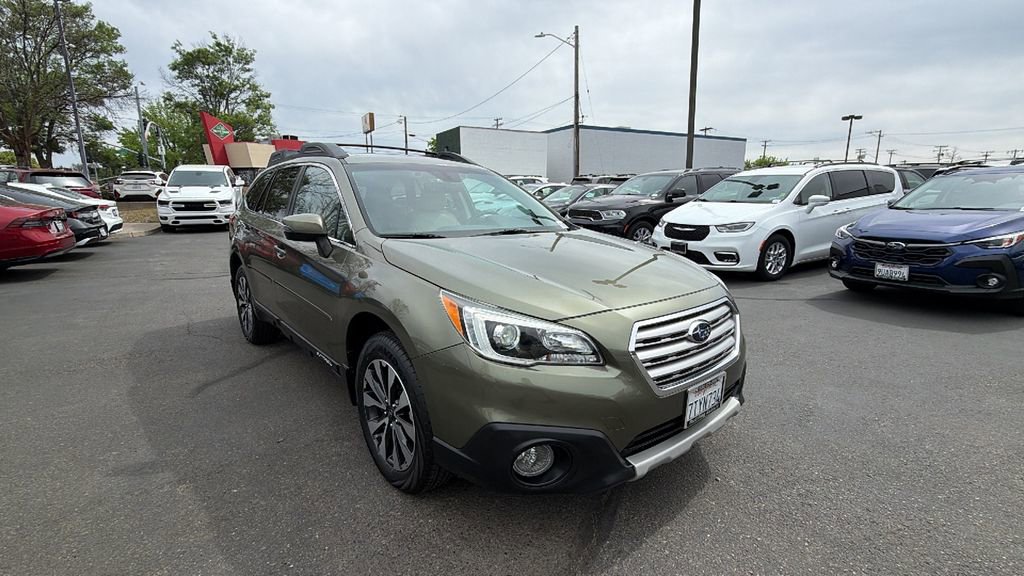 Used 2017 Subaru Outback 2.5i Limited image 2