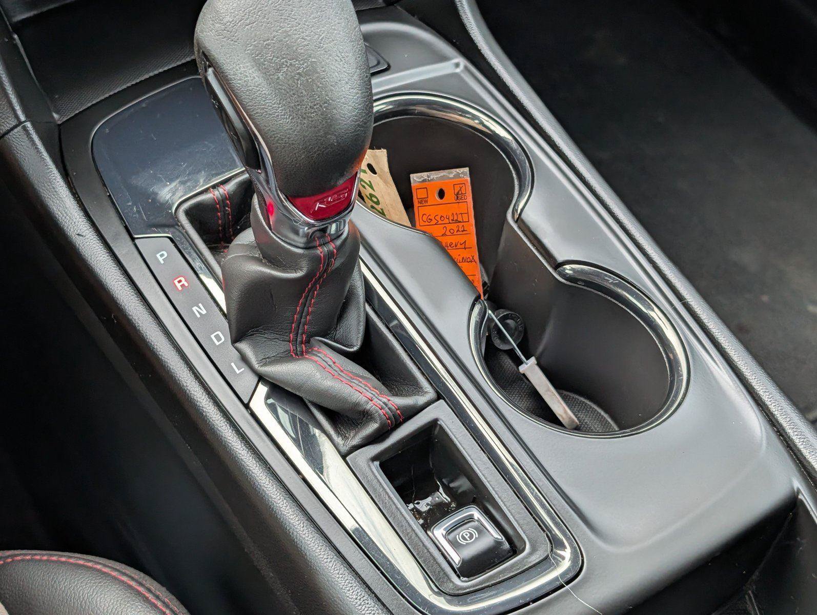 Used 2022 Chevrolet Equinox RS w/ RS Leather Package FWD image 20