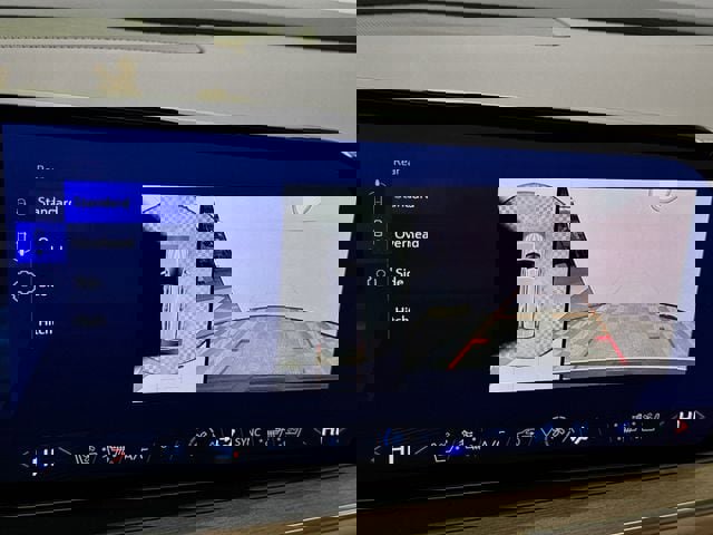 Used 2025 Chevrolet Tahoe High Country image 16