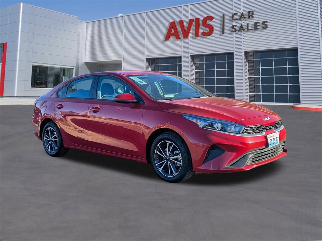 Used 2024 Kia Forte LXS image 3