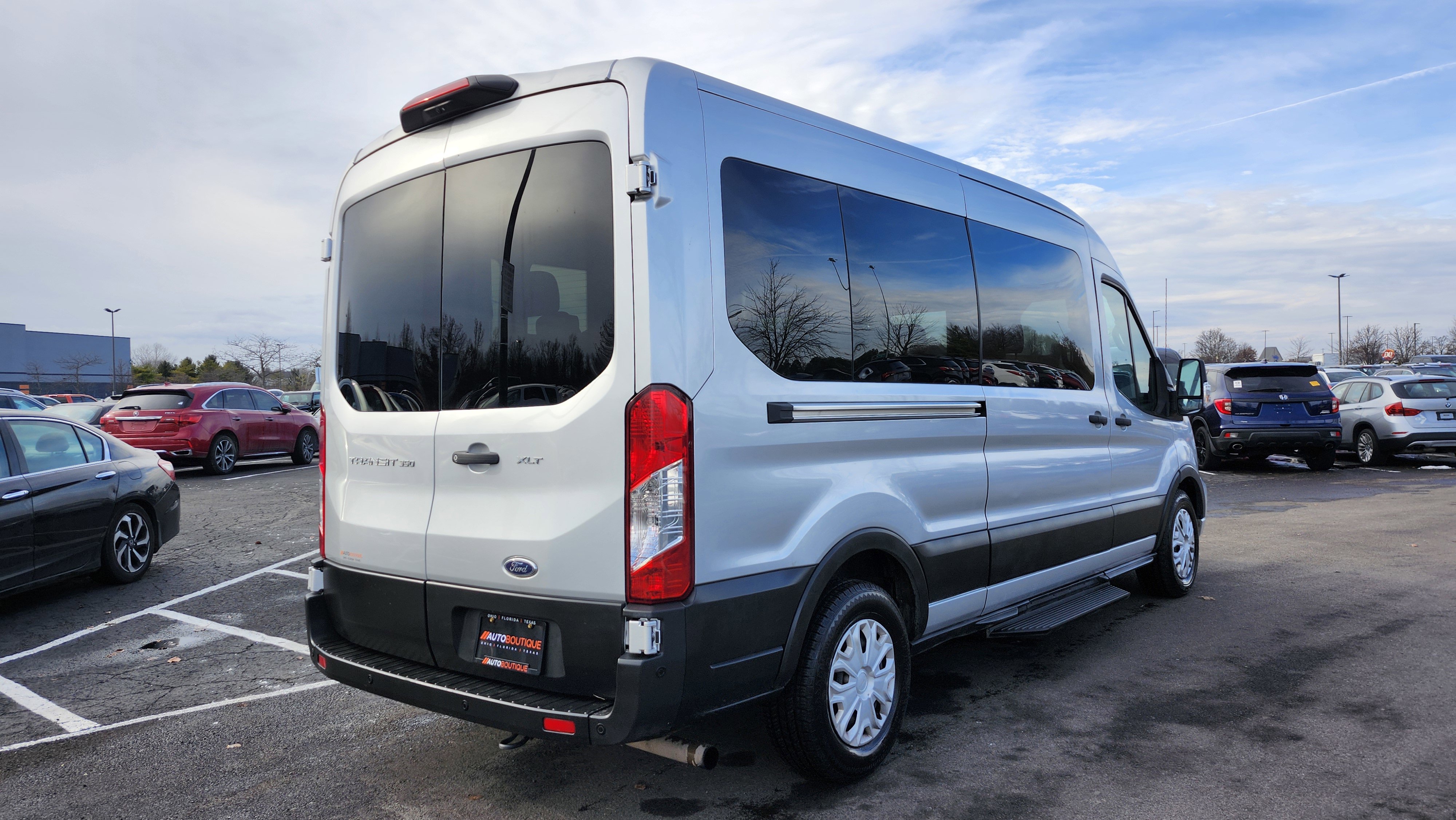 Used 2022 Ford Transit 350 XLT image 18