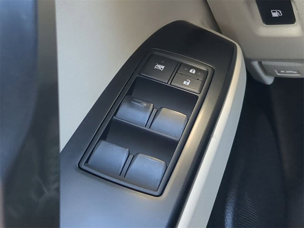 Used 2022 Lexus GX 460 Luxury w/ Sport Design Package image 26