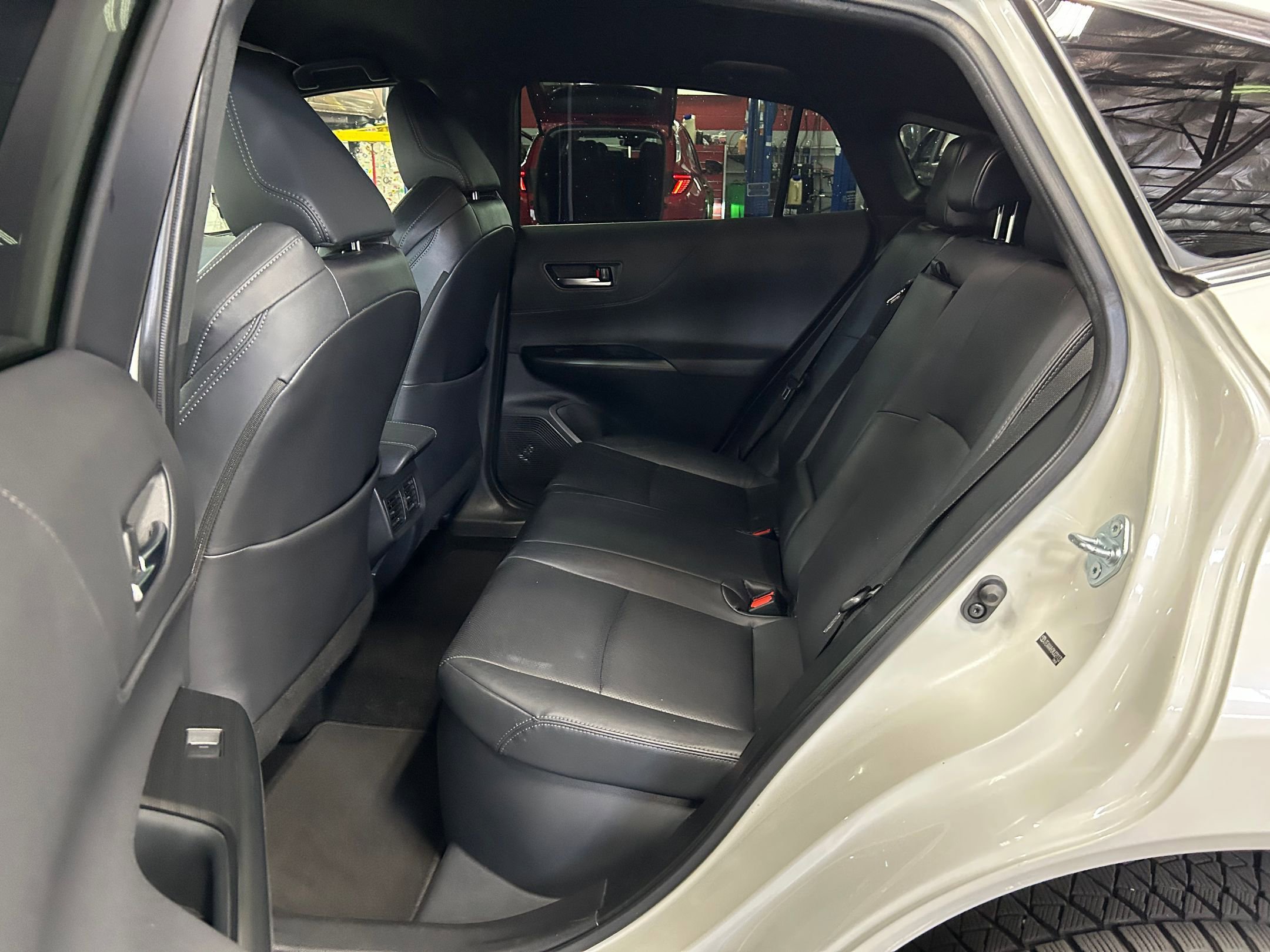 Certified 2021 Toyota Venza XLE w/ Softex Package AWD/4WD image 26