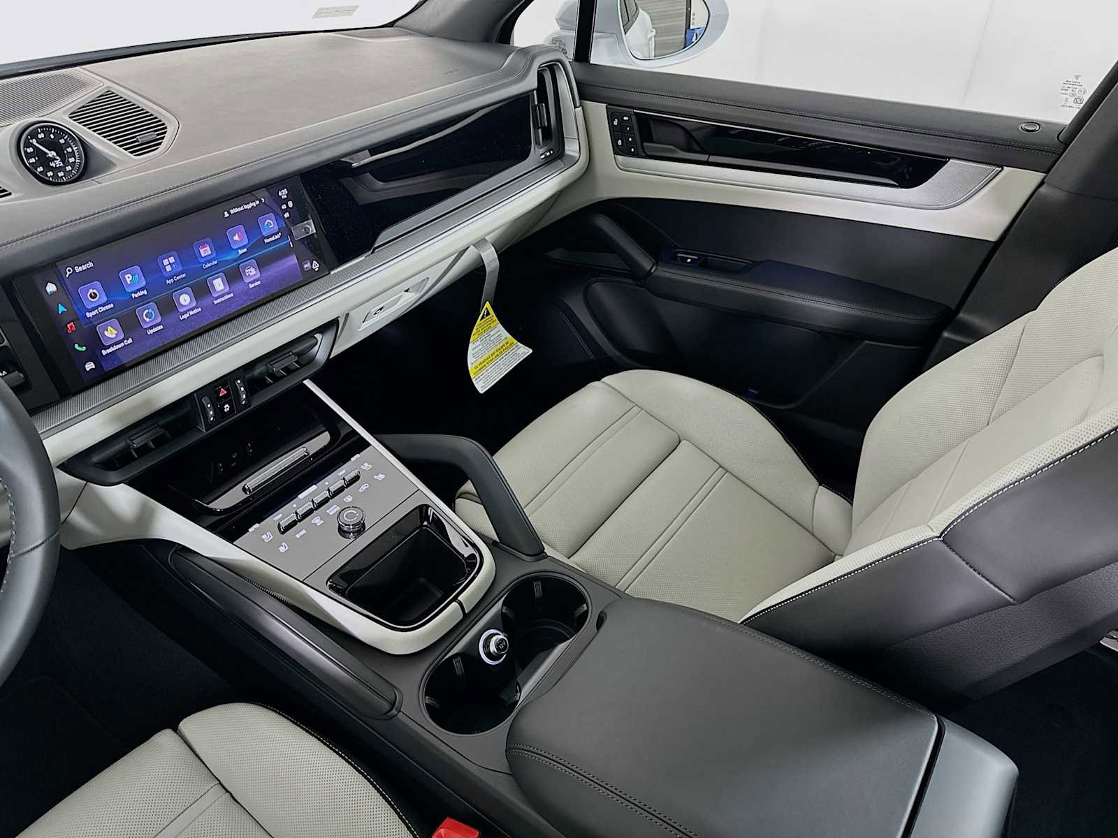 New 2026 Porsche Cayenne E-Hybrid image 25