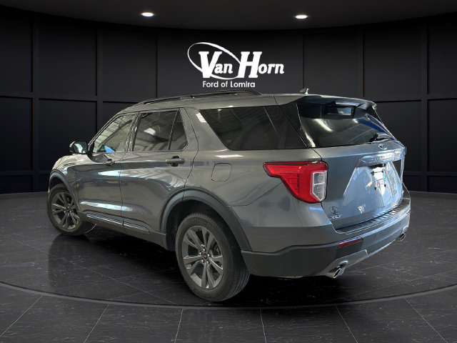 Used 2022 Ford Explorer XLT w/ Equipment Group 202A AWD/4WD image 5