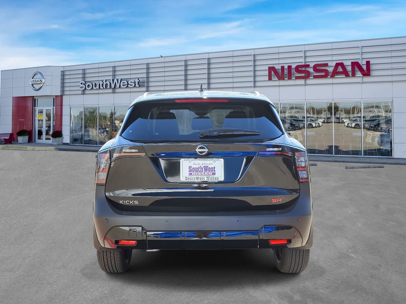 New 2026 Nissan Kicks SR FWD image 9