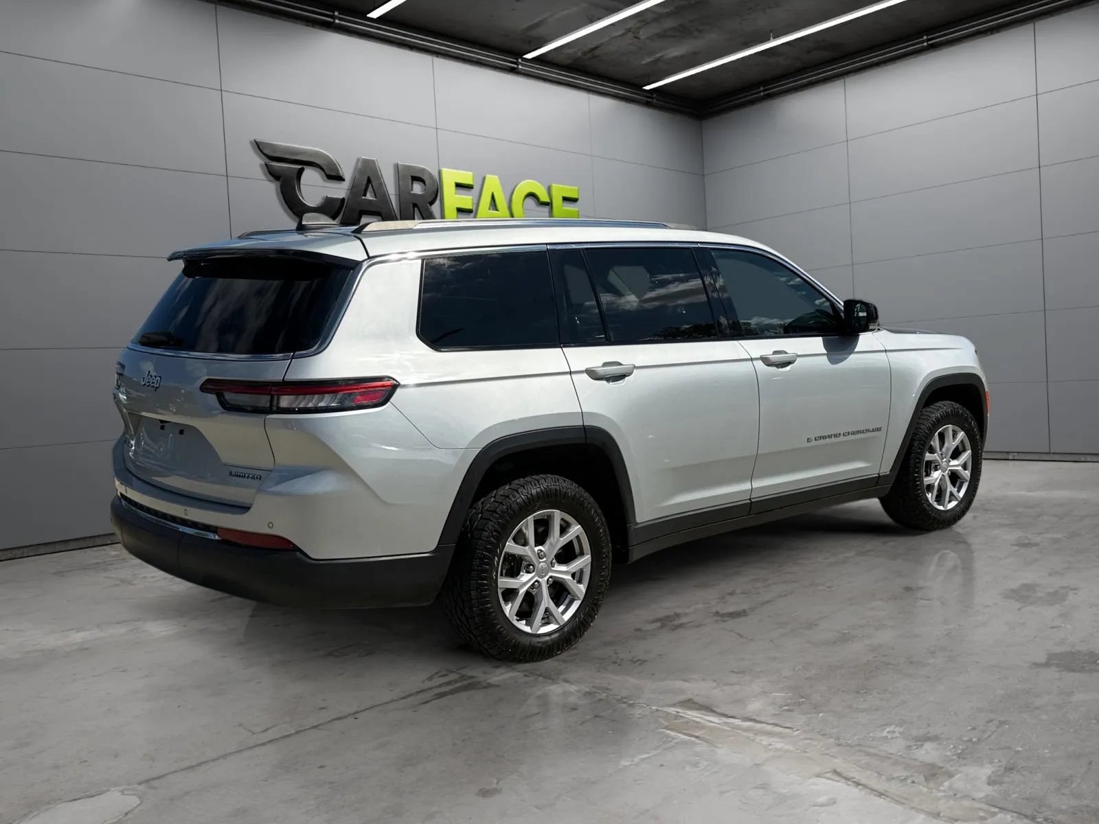 Used 2021 Jeep Grand Cherokee L Limited AWD/4WD image 13