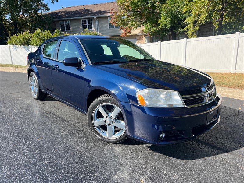 Used 2013 Dodge Avenger SXT w/ Cold Weather Group