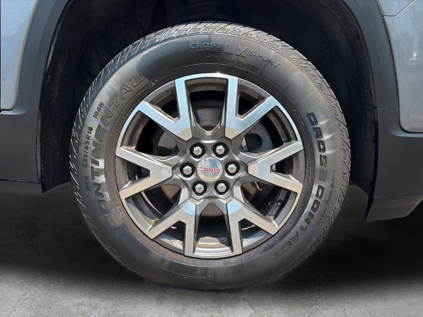 Used 2020 GMC Acadia SLE FWD image 24