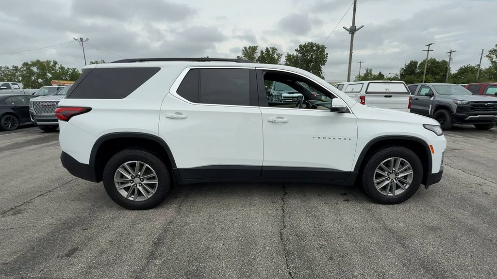 Used 2022 Chevrolet Traverse LT AWD/4WD image 9