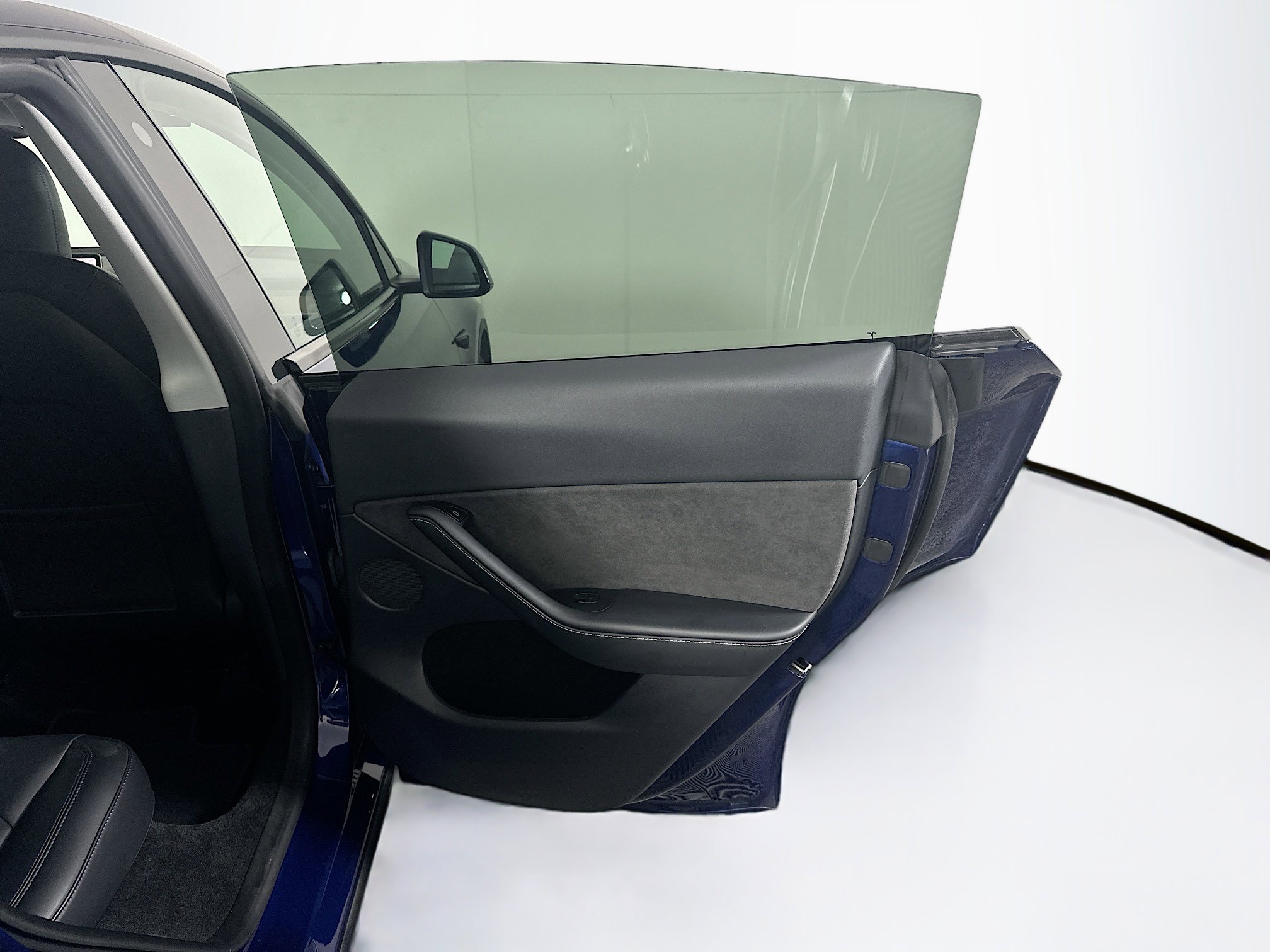 Used 2023 Tesla Model Y Long Range AWD/4WD image 30