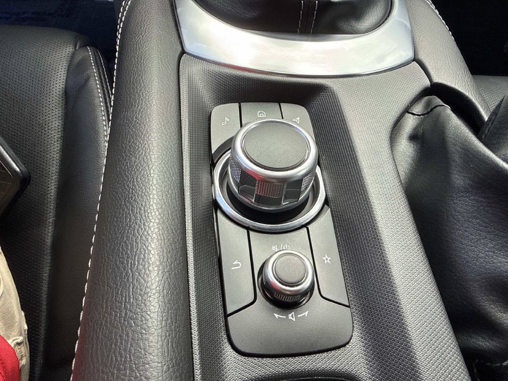 Certified 2025 MAZDA MX-5 Miata Grand Touring RWD image 25