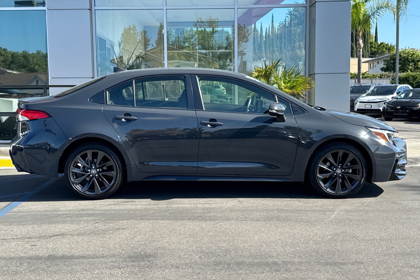 Used 2024 Toyota Corolla SE FWD image 4