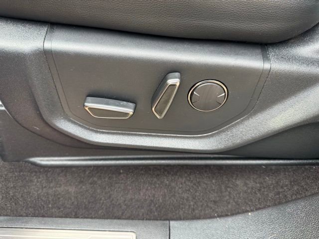 Used 2018 Ford F150 Raptor w/ Equipment Group 802A Luxury image 29