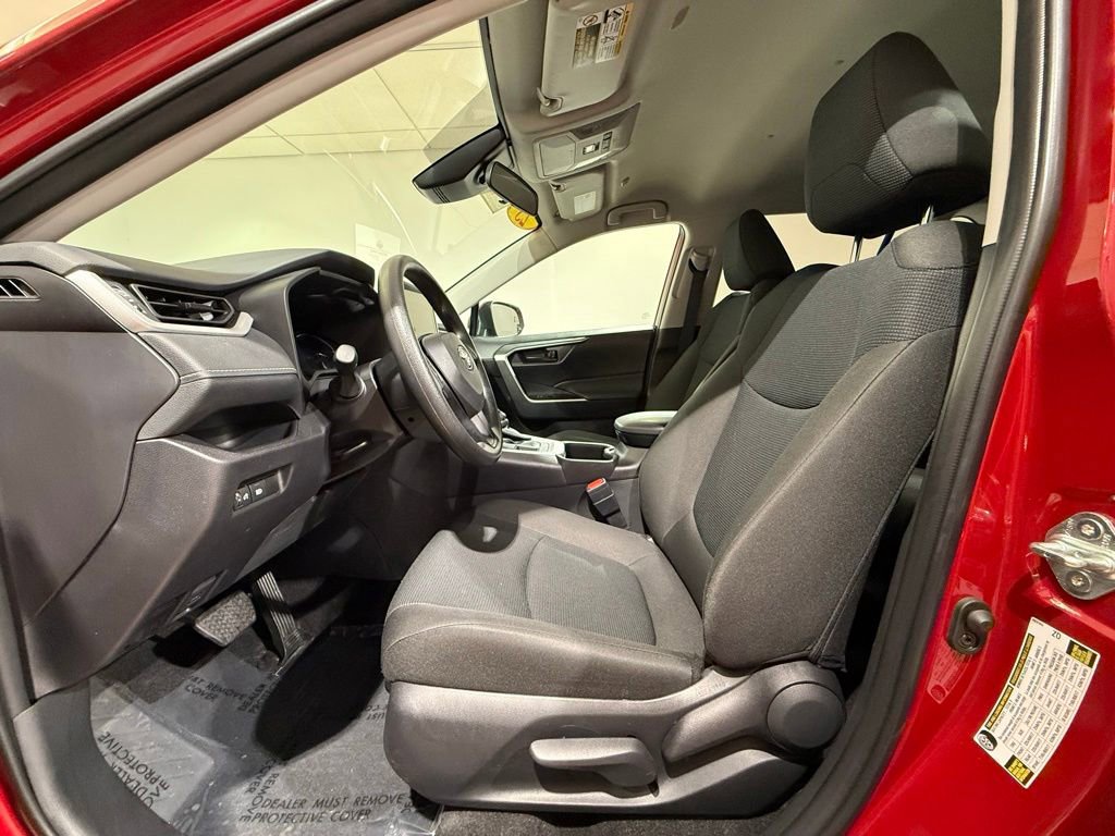Certified 2025 Toyota RAV4 LE AWD/4WD image 13