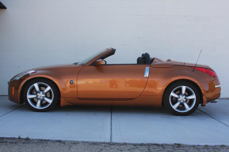 Used 2006 Nissan 350Z Touring RWD image 14