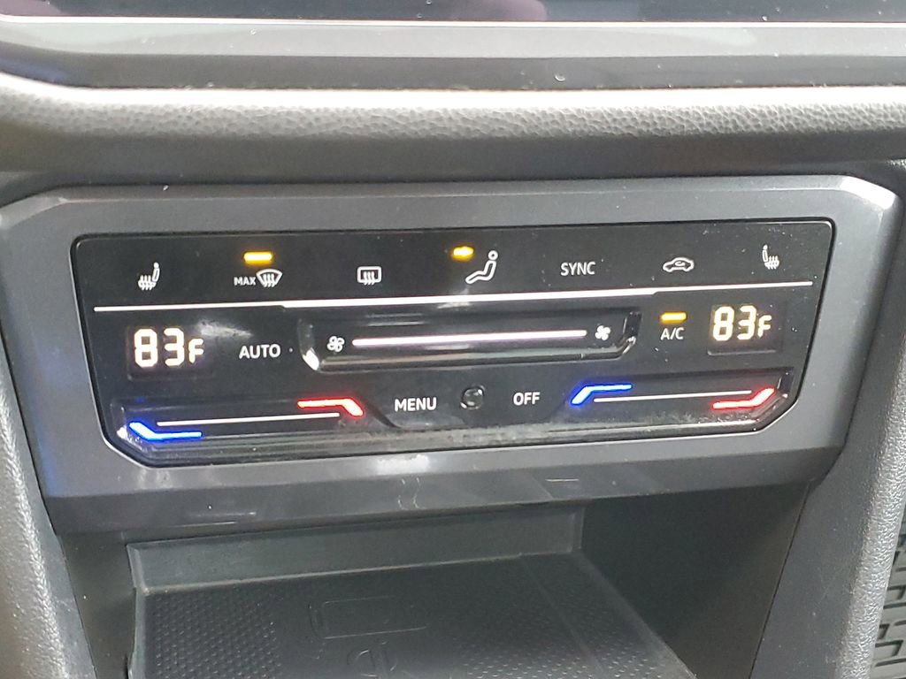 Used 2023 Volkswagen Tiguan SE image 15