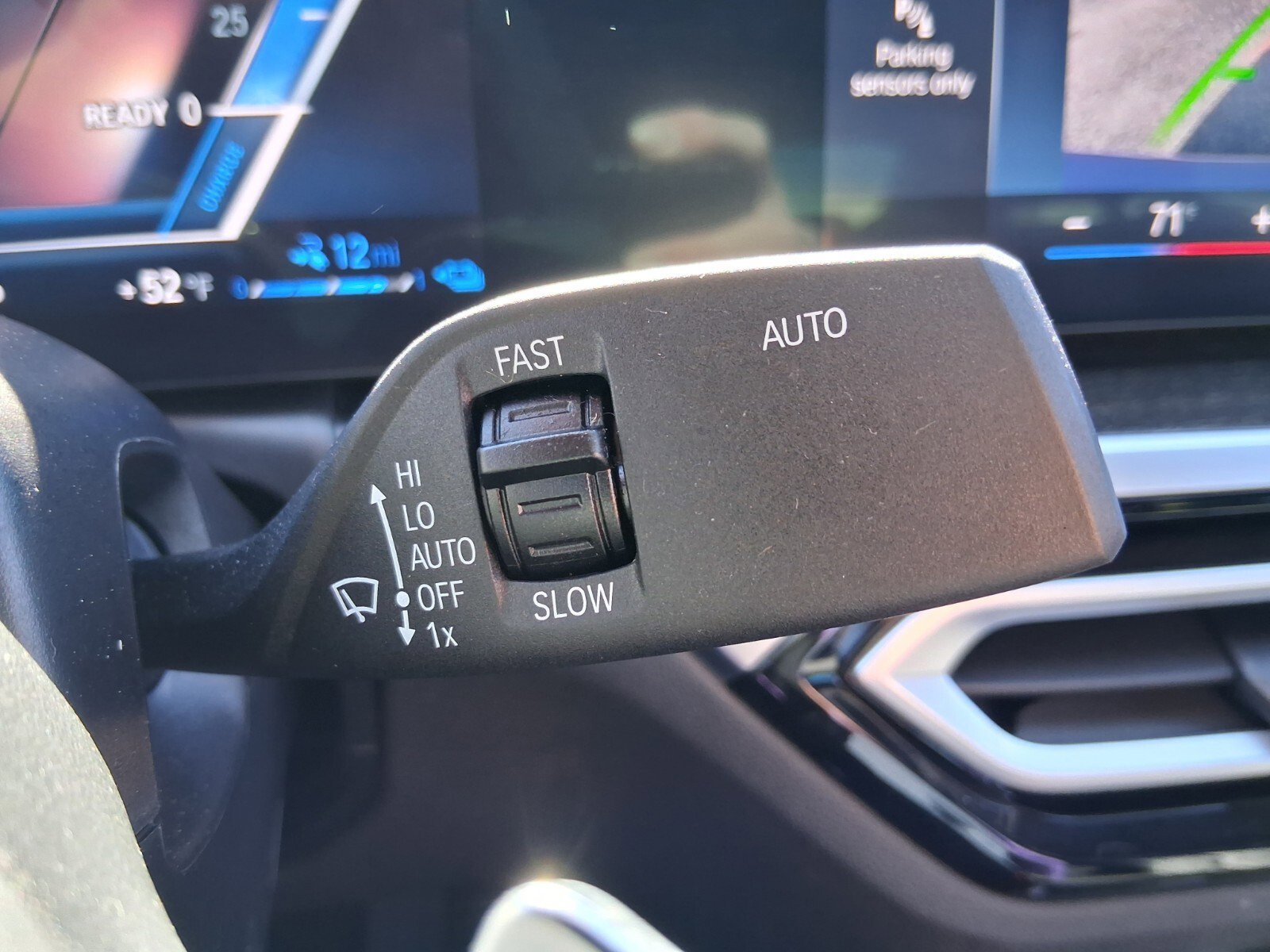 Certified 2023 BMW 330e xDrive w/ Premium Package image 29