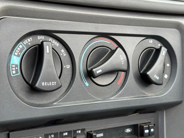 Used 1988 Ford Mustang LX image 28