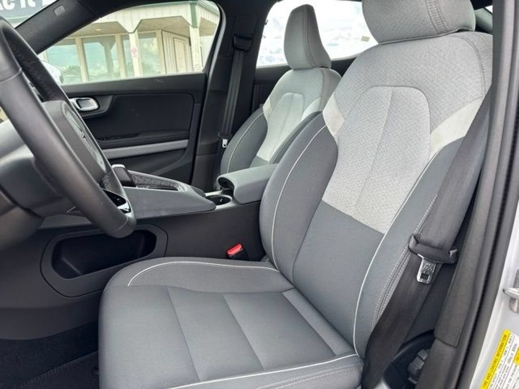 Used 2022 Polestar Polestar 2 FWD image 18