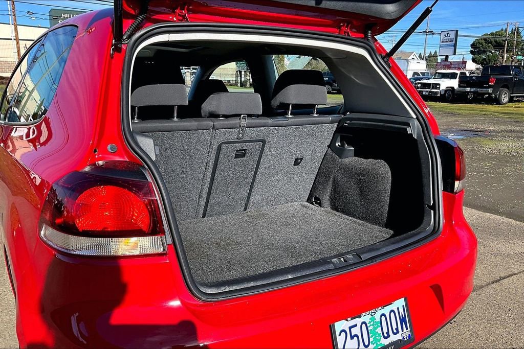 Used 2012 Volkswagen Golf 2-Door image 37