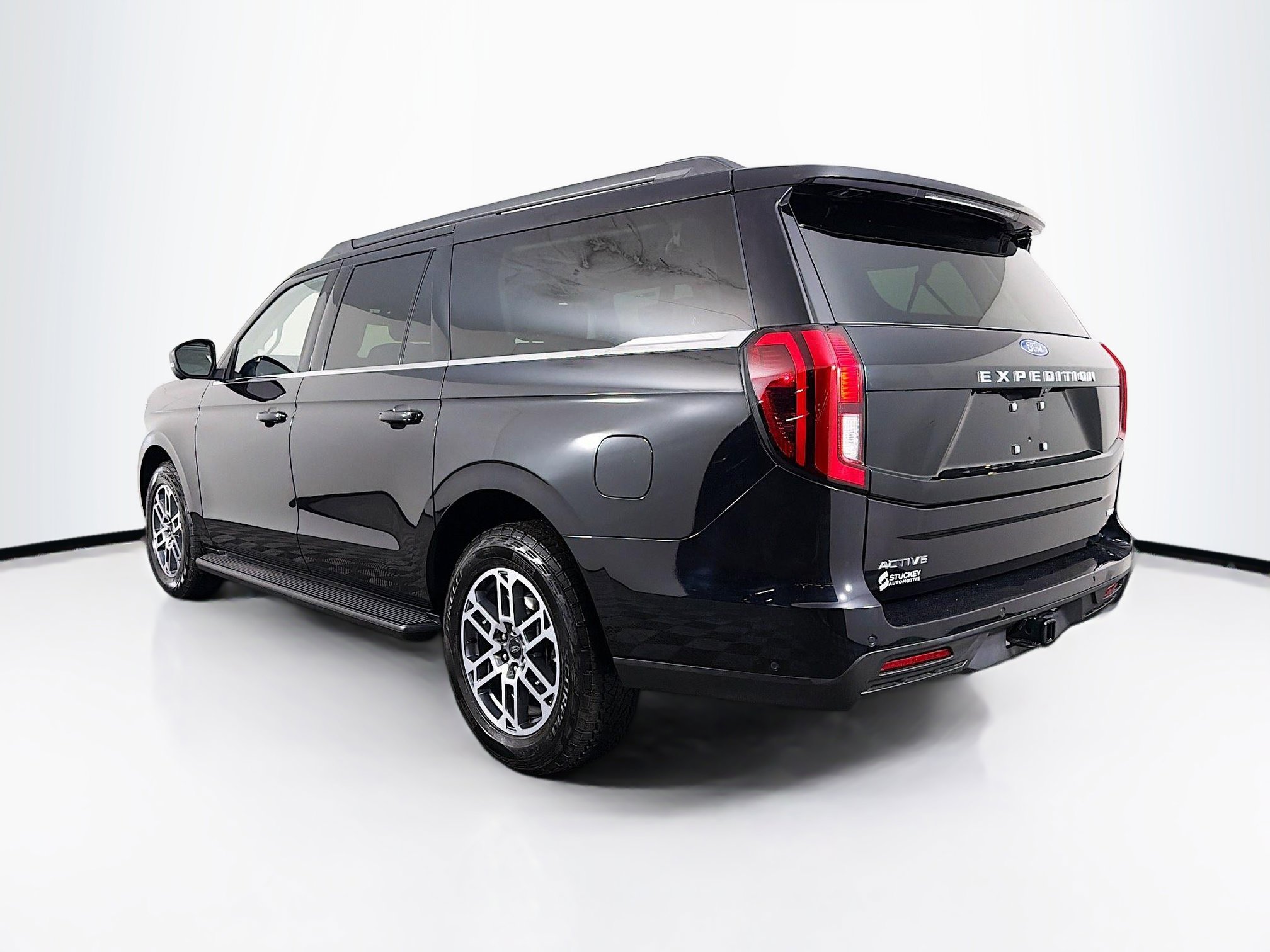 Used 2025 Ford Expedition Max Active image 6