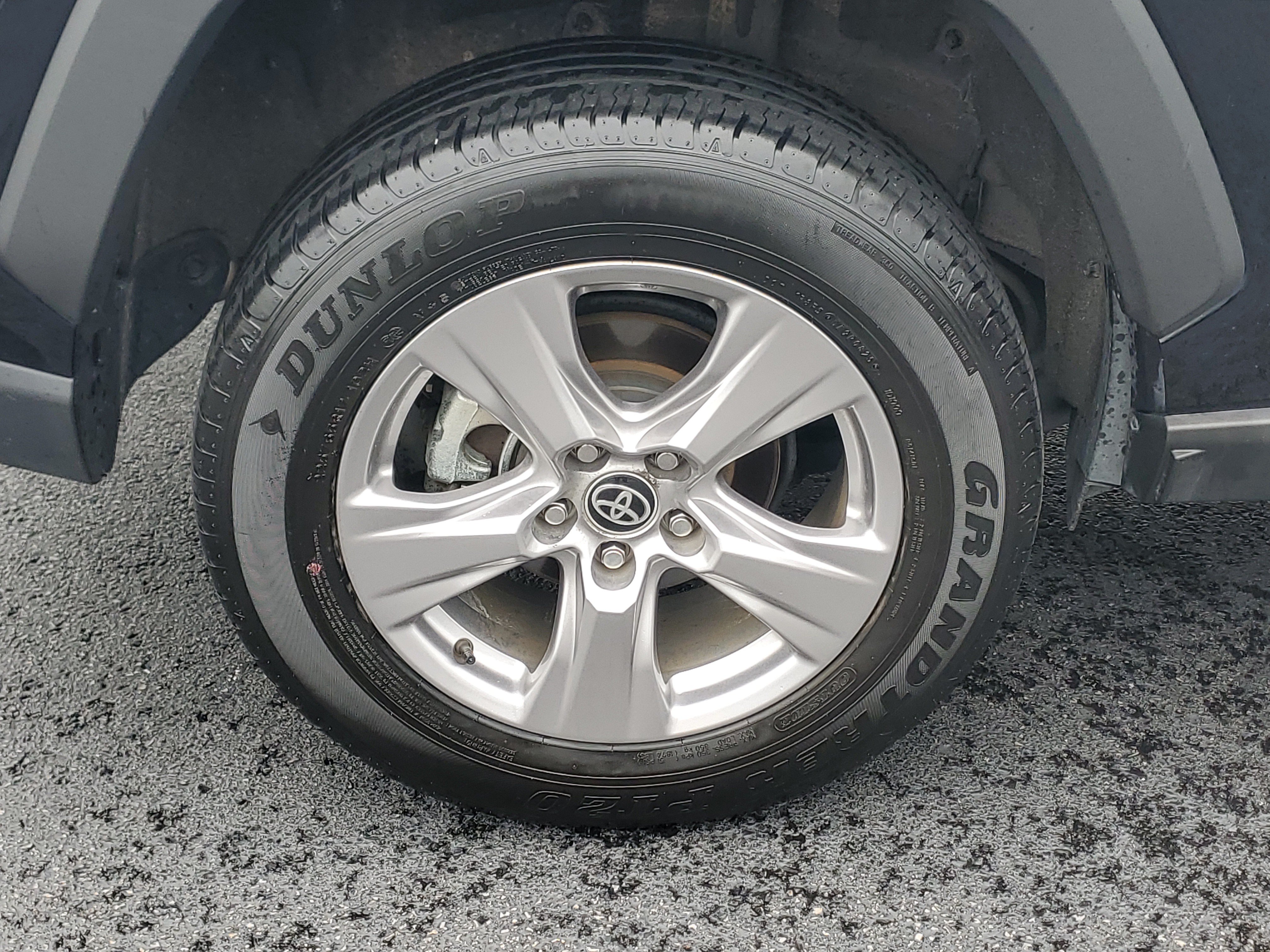 Certified 2025 Toyota RAV4 XLE AWD/4WD image 6