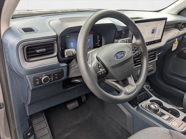 New 2025 Ford Maverick XL image 3