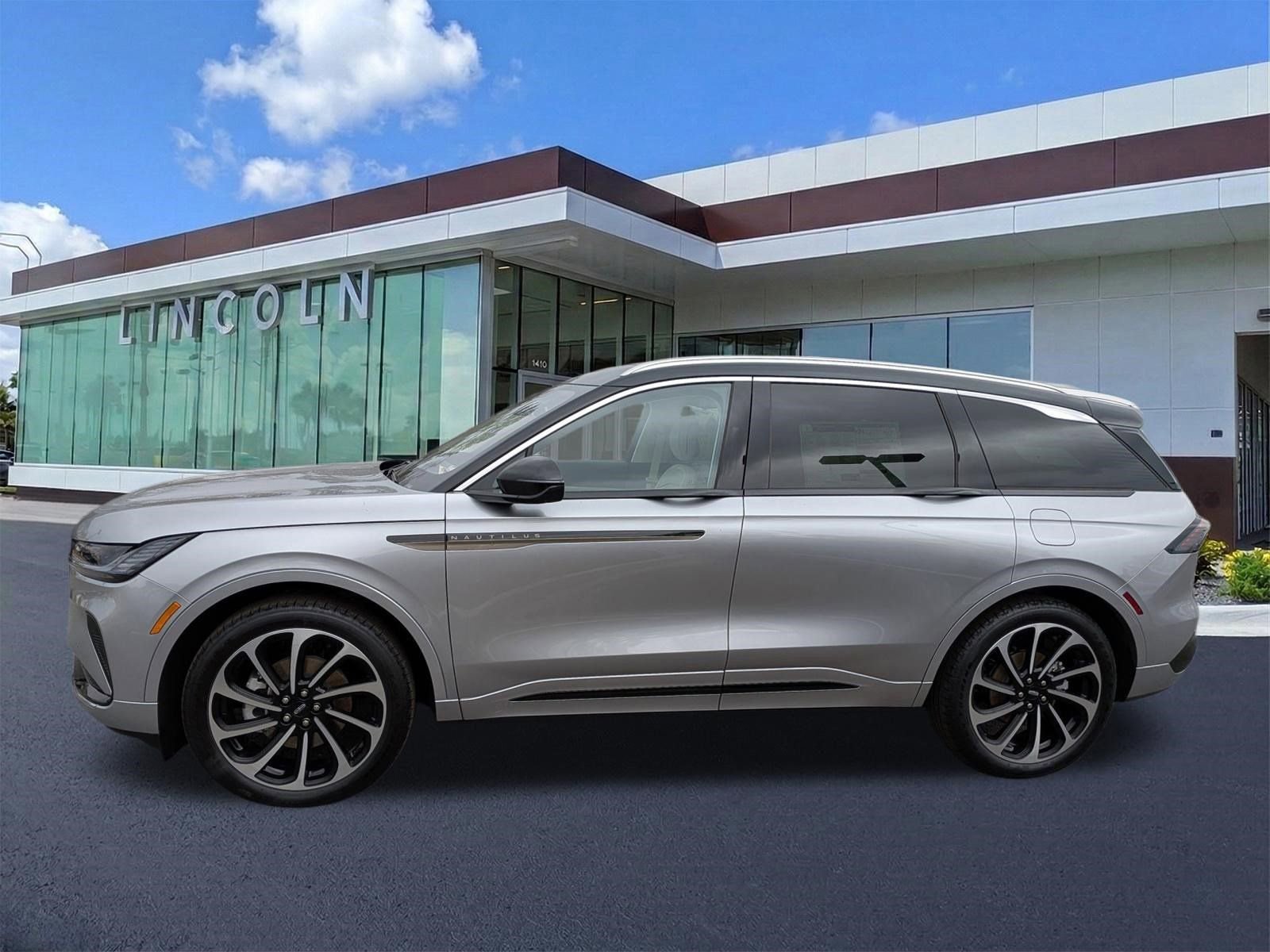 New 2026 Lincoln Nautilus Black Label image 8