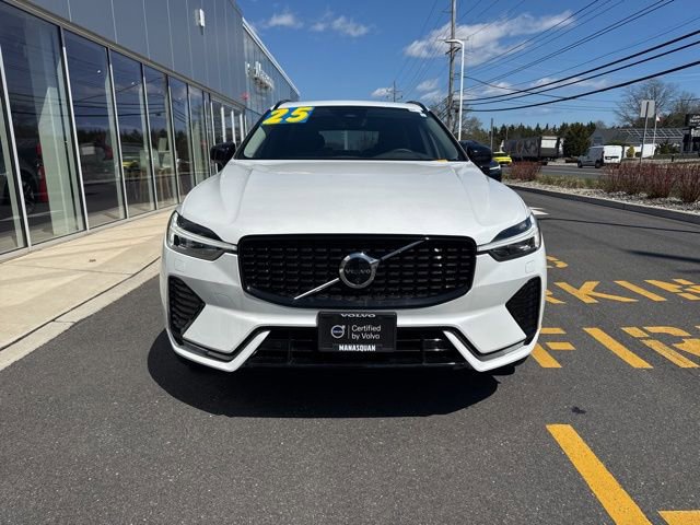 Used 2025 Volvo XC60 B5 Plus image 7