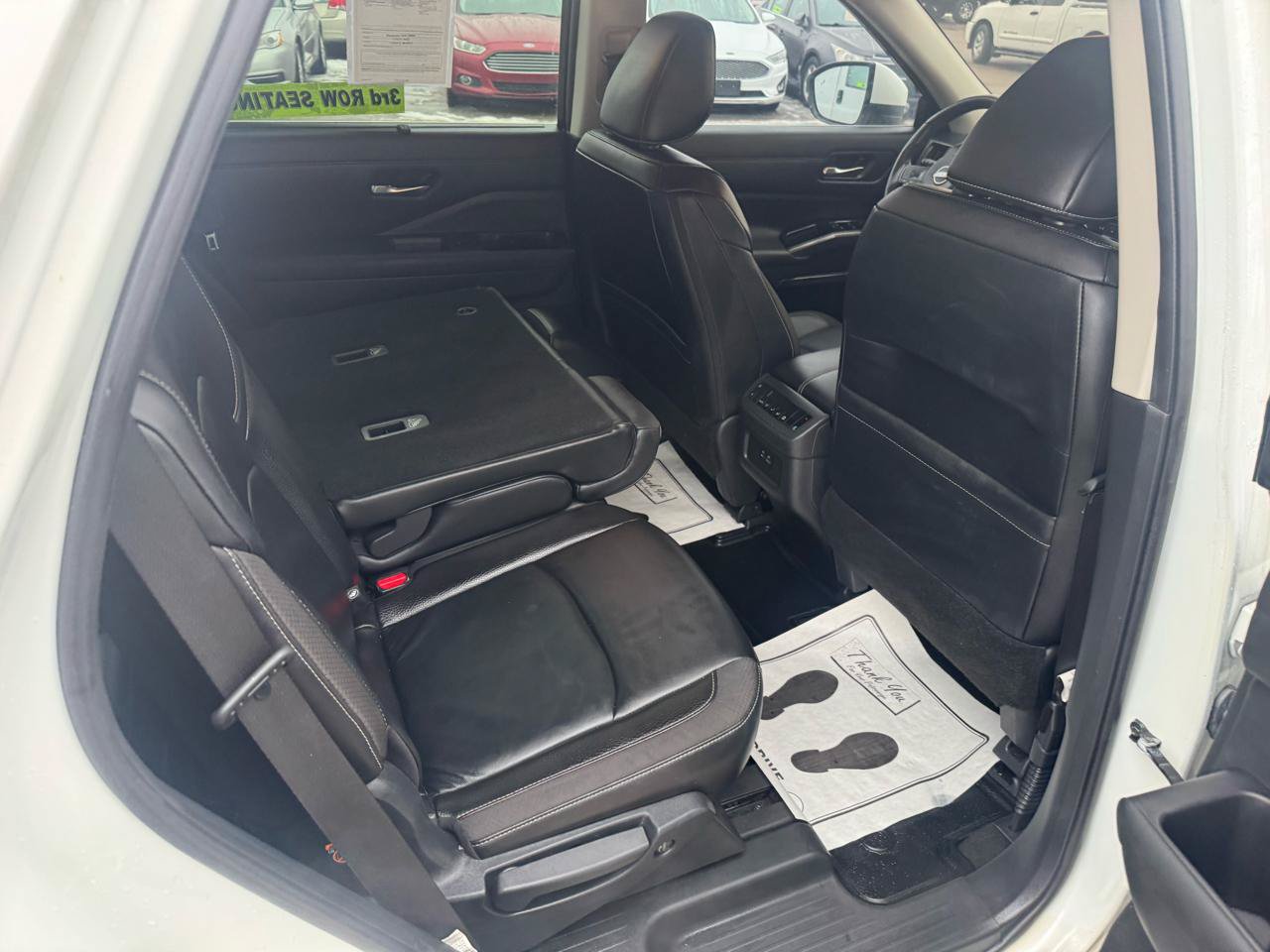 Used 2023 Nissan Pathfinder SL AWD/4WD image 12