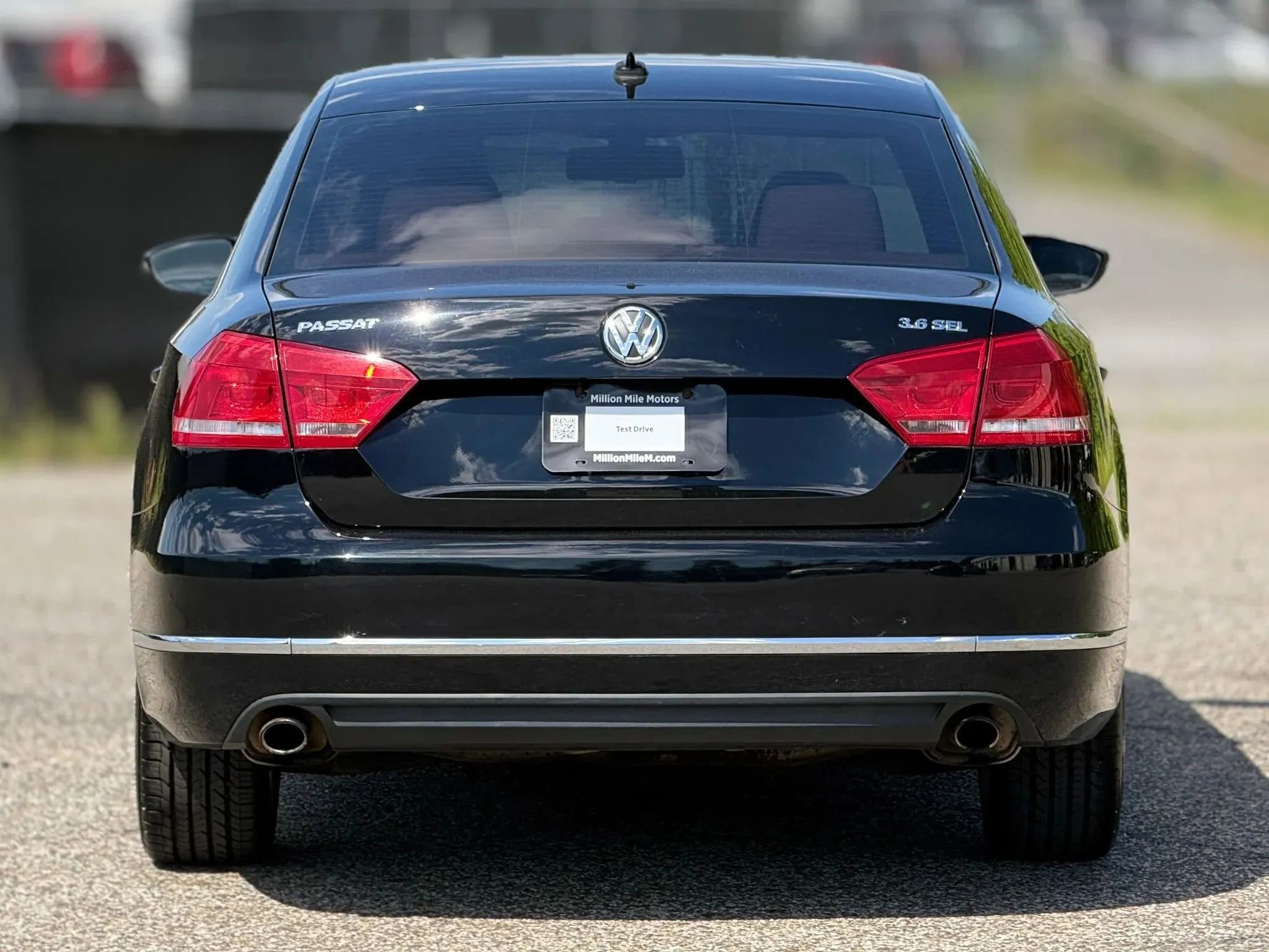 Used 2012 Volkswagen Passat 3.6 SEL Premium image 4