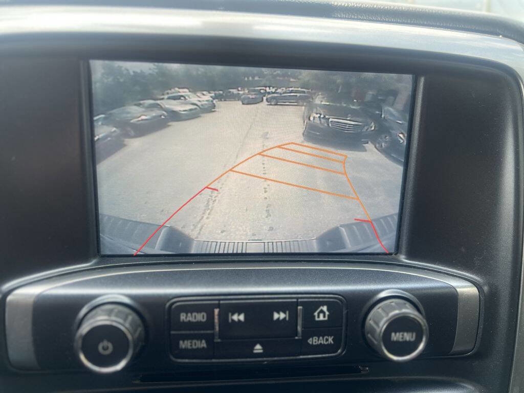 Used 2018 Chevrolet Silverado 1500 LT w/ All Star Edition AWD/4WD image 17