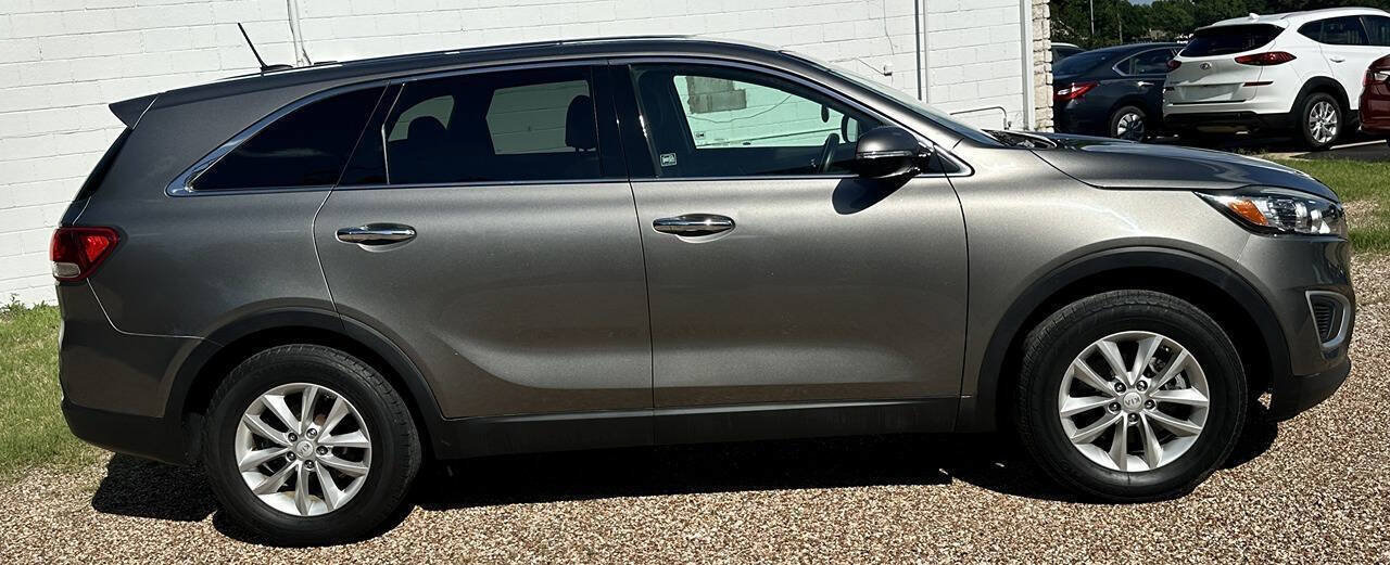 Used 2018 Kia Sorento L FWD image 5