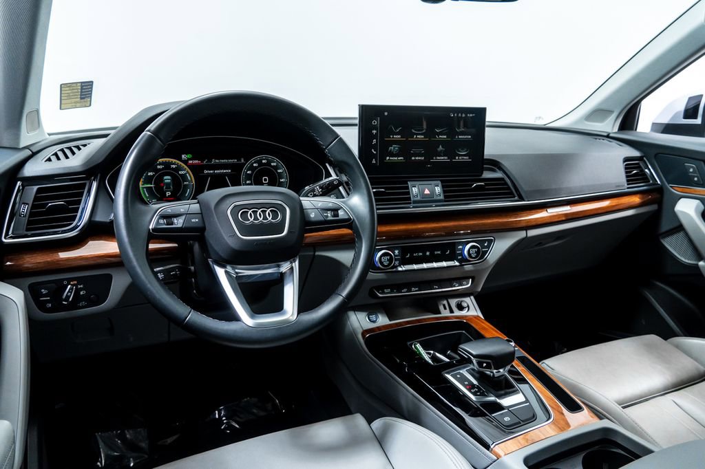Used 2023 Audi Q5 e Premium Plus w/ Premium Plus Package AWD/4WD image 4