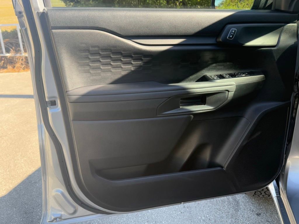 Used 2024 Ford Ranger XL image 29