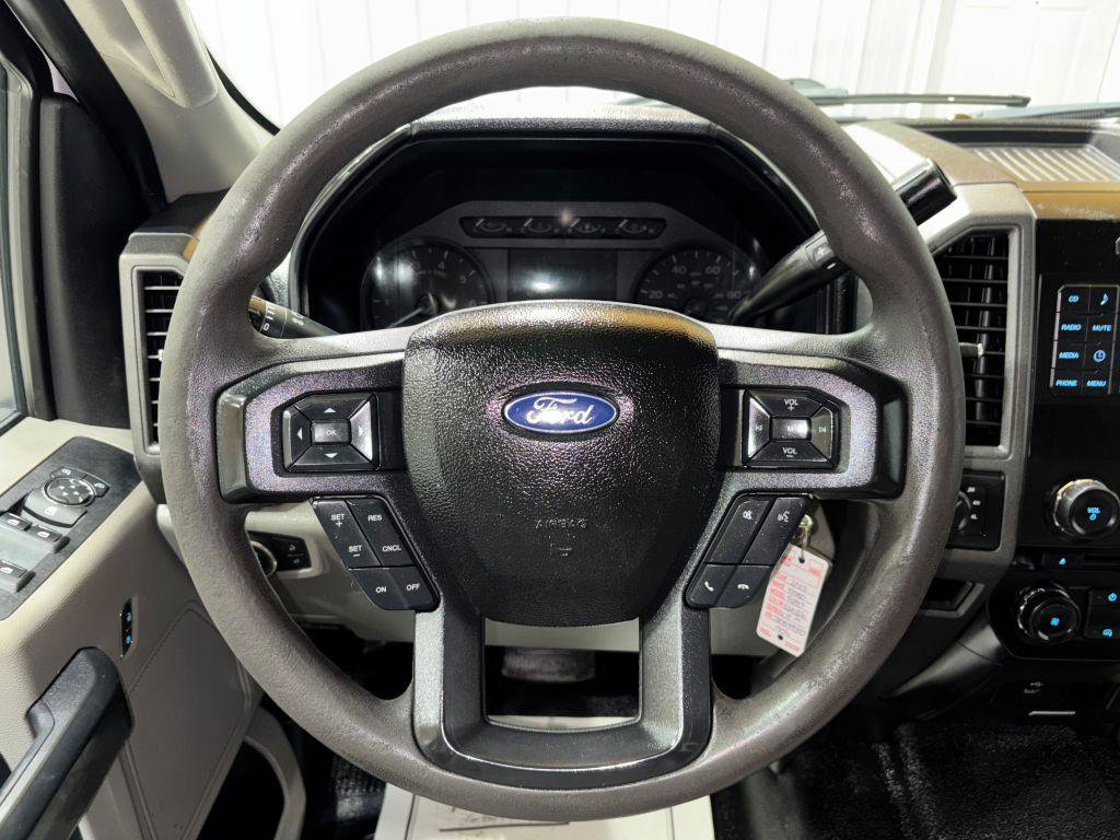 Used 2018 Ford F250 XL w/ Power Equipment Group AWD/4WD image 18