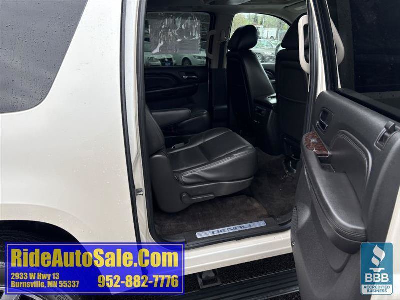 Used 2013 GMC Yukon XL Denali AWD/4WD image 17