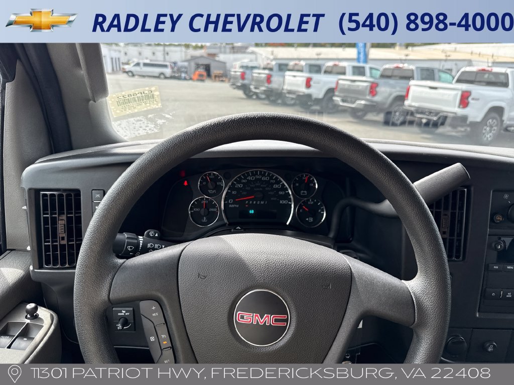 Used 2025 GMC Savana 3500 LT w/ LT Preferred Equipment Group RWD image 6