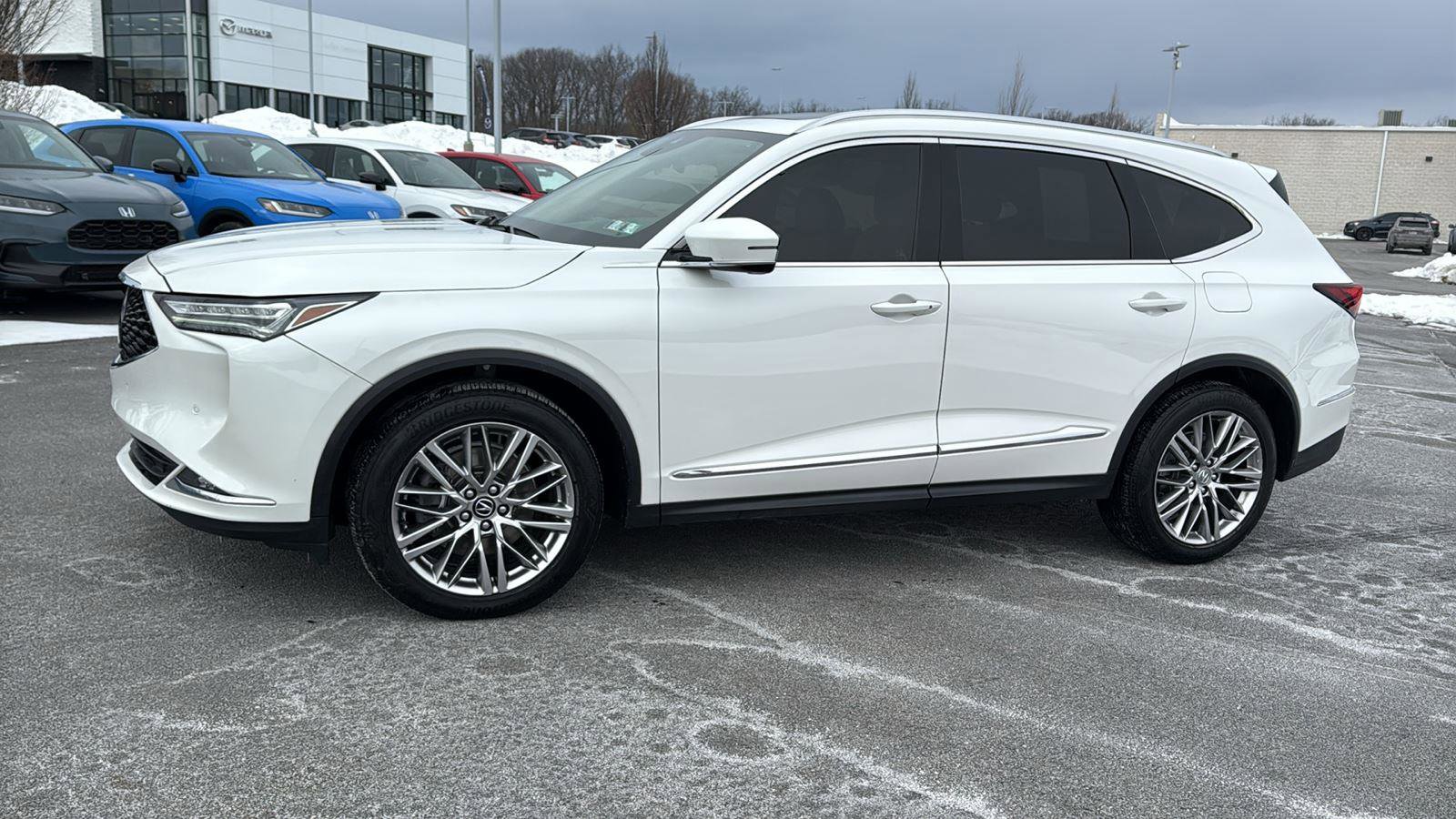 Used 2023 Acura MDX SH-AWD w/ Advance Package image 11