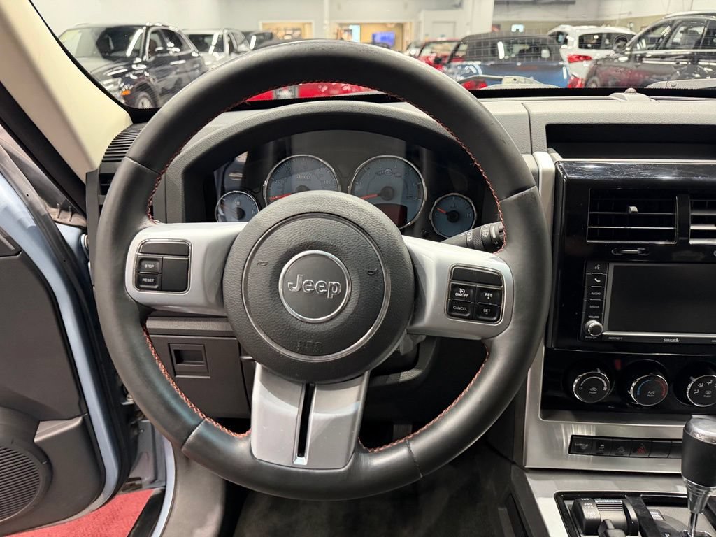 Used 2012 Jeep Liberty Arctic AWD/4WD image 31