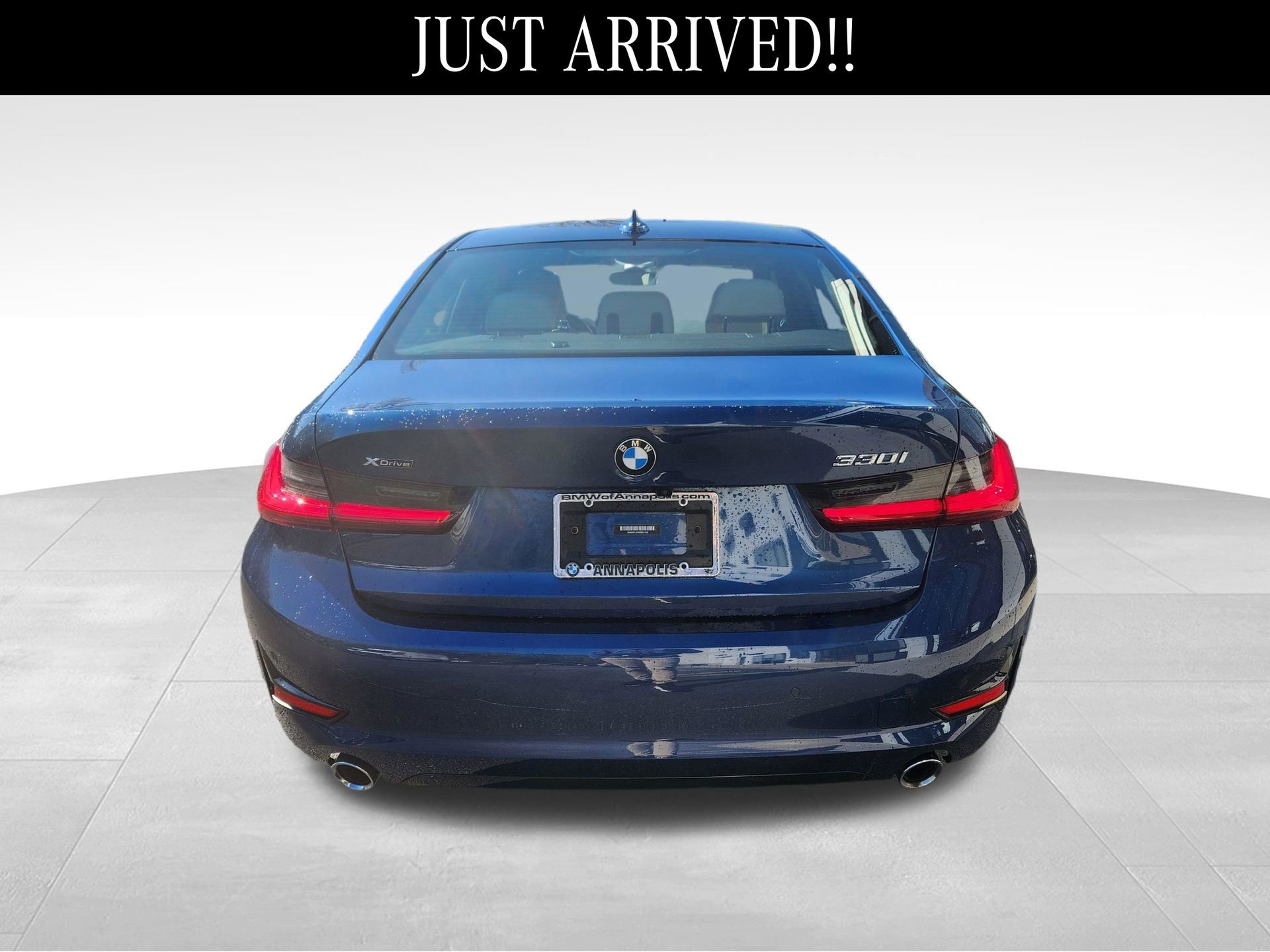 Used 2021 BMW 330i xDrive Sedan w/ Premium Package image 11
